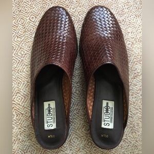 Vintage Studio Du Monde Basketweave Leather Closed-Toe Mules/Slides US 9 1/2 M